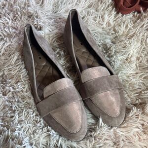 Like-new Birdies Taupe Loafers with Shimmer W9